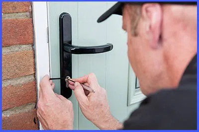 Express Locksmith Store Oswego, IL 630-381-0003 Express Locksmith Store Oswego, IL 630-381-0003 - 36-1