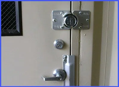 Express Locksmith Store Oswego, IL 630-381-0003 - 36-19